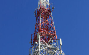 Wieża GSM - malowanie przeszkodowe
