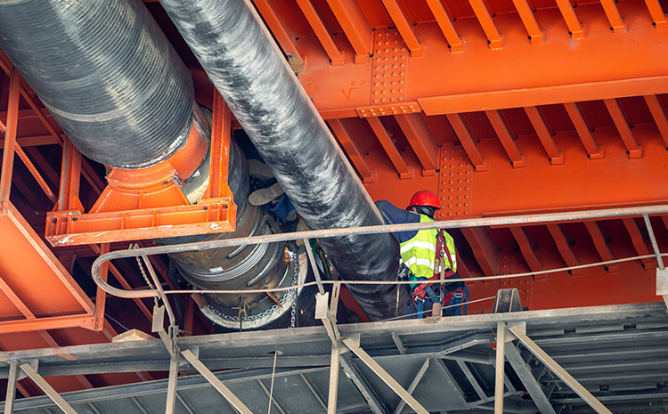 alpinq-mycie-konstrukcji-hal