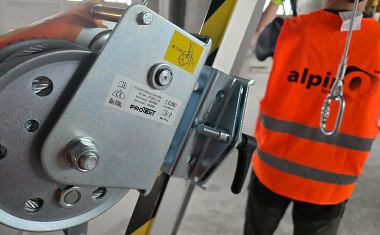 alpinq-czyszczenie-i-mycie-silosow-atestowany-sprzet-protekt